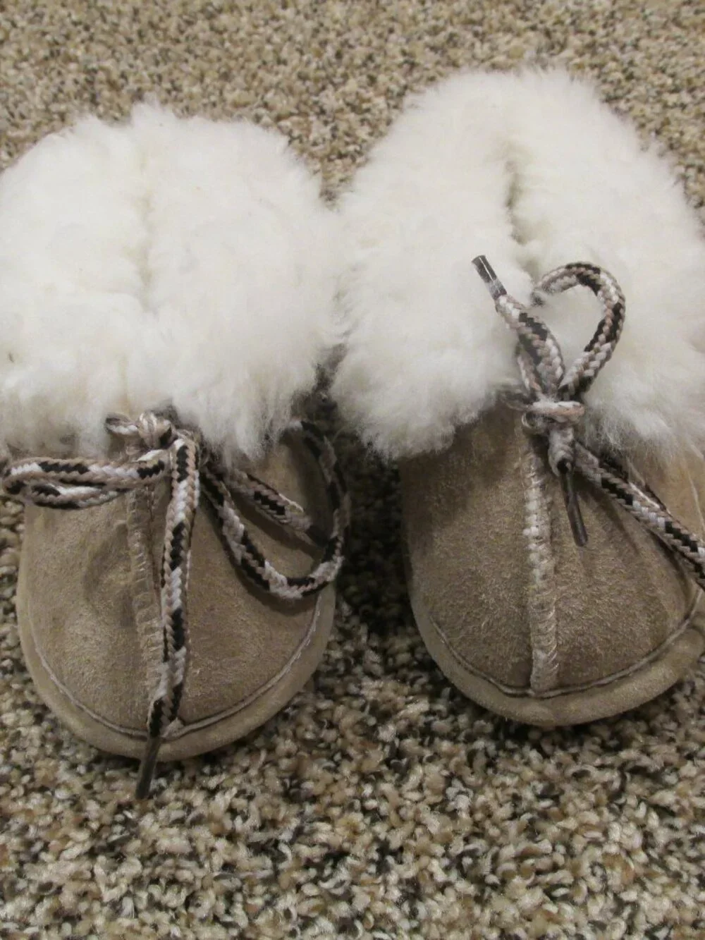 Source Unknown shearling moccasin